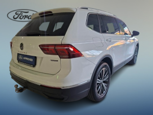 Volkswagen Tiguan Allspace 2.0TSI 4Motion Style - Image 24