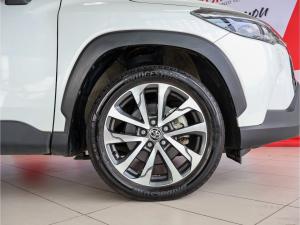 Toyota Corolla Cross 1.8 XR - Image 13