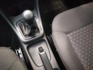 Volkswagen Polo Vivo hatch 1.4 - Image 13