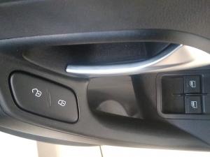 Volkswagen Polo Vivo hatch 1.4 - Image 22