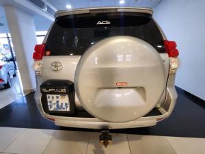 Toyota Land Cruiser Prado 4.0 VX - Image 3