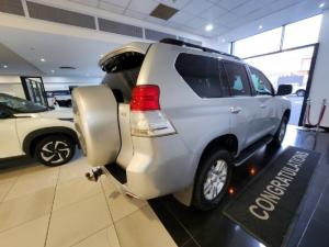 Toyota Land Cruiser Prado 4.0 VX - Image 5