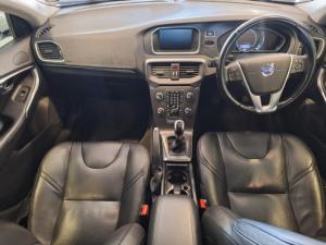 Volvo V40 Cross Country T4 Excel - Image 10