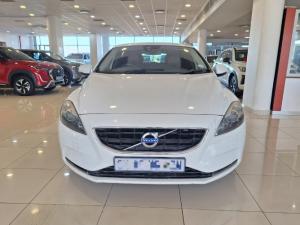 Volvo V40 Cross Country T4 Excel - Image 5