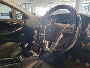 Volvo V40 Cross Country T4 Excel - Image 7