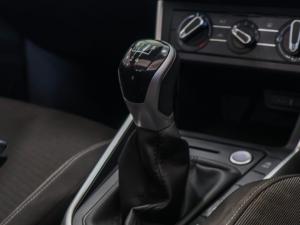 Volkswagen Polo hatch 1.0TSI Life manual - Image 13