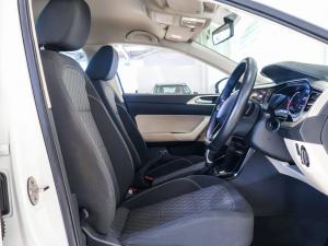 Volkswagen Polo sedan 1.0TSI Life - Image 12