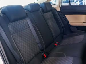 Volkswagen Polo sedan 1.0TSI Life - Image 14