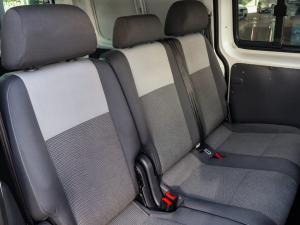 Volkswagen Caddy Maxi 2.0TDI crew bus - Image 14