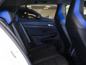 Volkswagen Golf R - Image 13