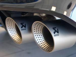 Volkswagen Golf R - Image 14