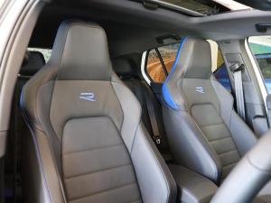 Volkswagen Golf R - Image 18