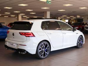 Volkswagen Golf R - Image 9