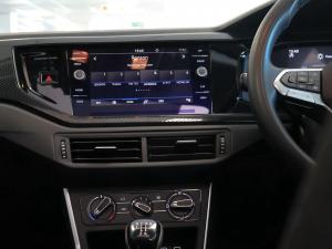 Volkswagen Polo hatch 1.0TSI Comfortline - Image 19