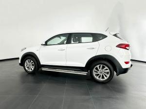 Hyundai Tucson 2.0 Premium - Image 2