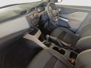 Nissan Magnite 1.0 Visia AMT - Image 3