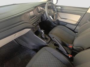 Volkswagen Polo 1.6 Life Tiptronic - Image 3