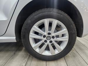 Volkswagen Polo Vivo hatch 1.4 Comfortline - Image 4