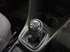 Volkswagen Polo Vivo hatch 1.4 Comfortline - Image 7