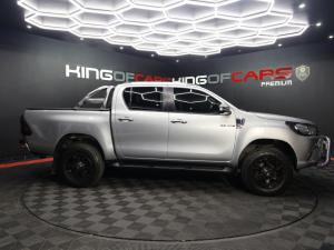 Toyota Hilux 2.8GD-6 double cab Raider auto - Image 3
