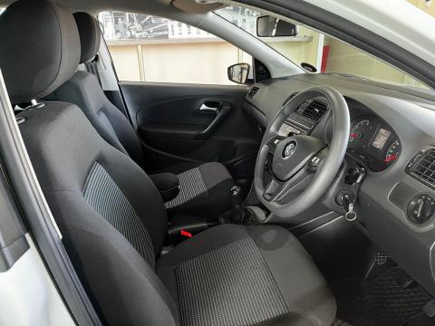 Image Volkswagen Polo Vivo hatch 1.4 Comfortline