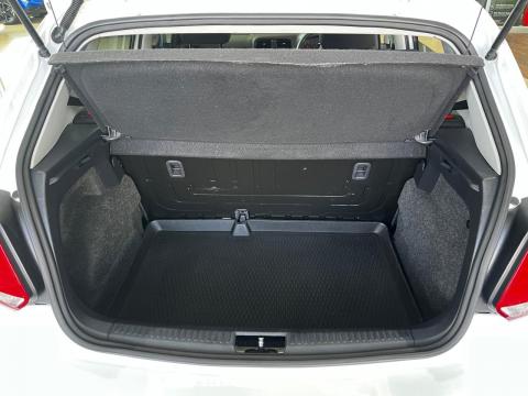 Image Volkswagen Polo Vivo hatch 1.4 Comfortline