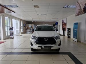 Toyota Hilux 2.4GD-6 double cab 4x4 Raider manual - Image 5