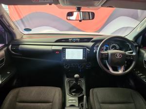 Toyota Hilux 2.4GD-6 double cab 4x4 Raider X manual - Image 6