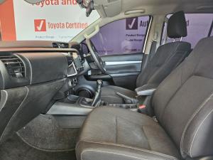 Toyota Hilux 2.4GD-6 double cab 4x4 Raider X manual - Image 7