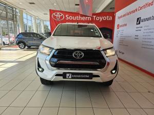 Toyota Hilux 2.4GD-6 double cab 4x4 Raider X manual - Image 4