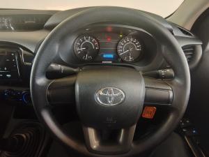 Toyota Hilux 2.0 single cab S (aircon) - Image 8