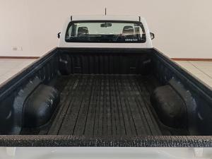 Toyota Hilux 2.0 single cab S (aircon) - Image 18
