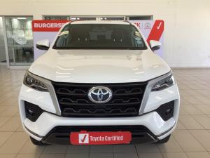 Toyota Fortuner 2.4GD-6 manual - Image 6