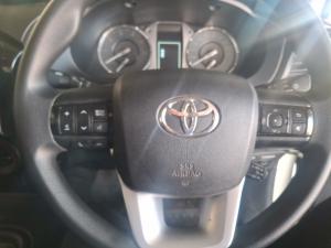 Toyota Hilux 2.4GD-6 single cab 4x4 Raider manual - Image 8