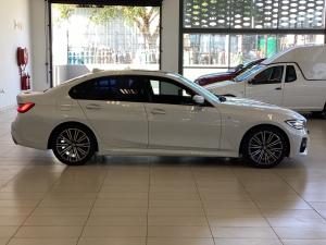 BMW 3 Series 318i M Sport - Image 4