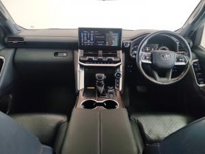 Toyota Land Cruiser 300 3.3D ZX - Image 6