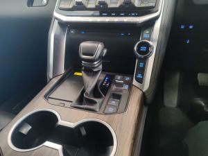 Toyota Land Cruiser 300 3.3D ZX - Image 13