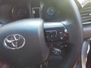Toyota Hilux 2.8GD-6 double cab 4x4 Legend auto - Image 10