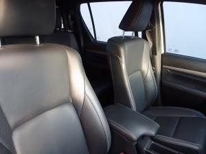 Toyota Hilux 2.8GD-6 double cab 4x4 Legend auto - Image 12