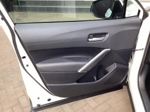 Toyota Corolla Cross 1.8 Xi - Image 28