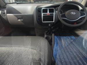 Hyundai H-100 Bakkie 2.6D deck (aircon) - Image 13