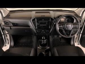 Isuzu D-Max 1.9TD double cab L 4x4 manual - Image 6