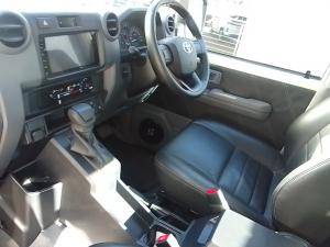 Toyota Land Cruiser 79 2.8GD-6 double cab - Image 7