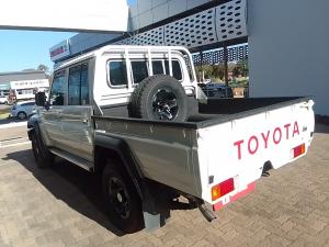 Toyota Land Cruiser 79 2.8GD-6 double cab - Image 14