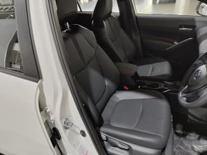 Toyota Corolla Cross 1.8 HEV XS - Image 15