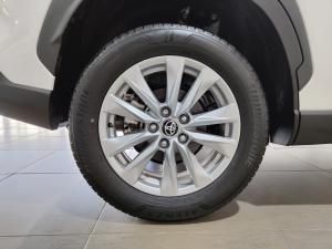 Toyota Corolla Cross 1.8 HEV XS - Image 18