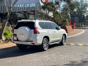 Toyota Land Cruiser Prado 2.8GD VX - Image 2