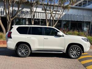 Toyota Land Cruiser Prado 2.8GD VX - Image 3
