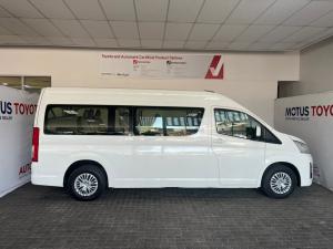 Toyota Quantum 2.8 SLWB bus 14-seater GL manual - Image 3
