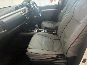 Toyota Hilux 2.8GD-6 double cab Raider auto - Image 7